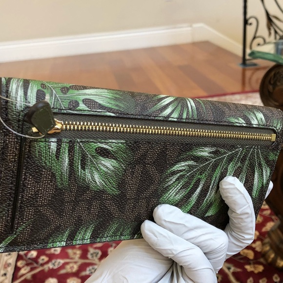 Authentic Michael Kors large tote&wallet&pouch - Picture 2 of 8